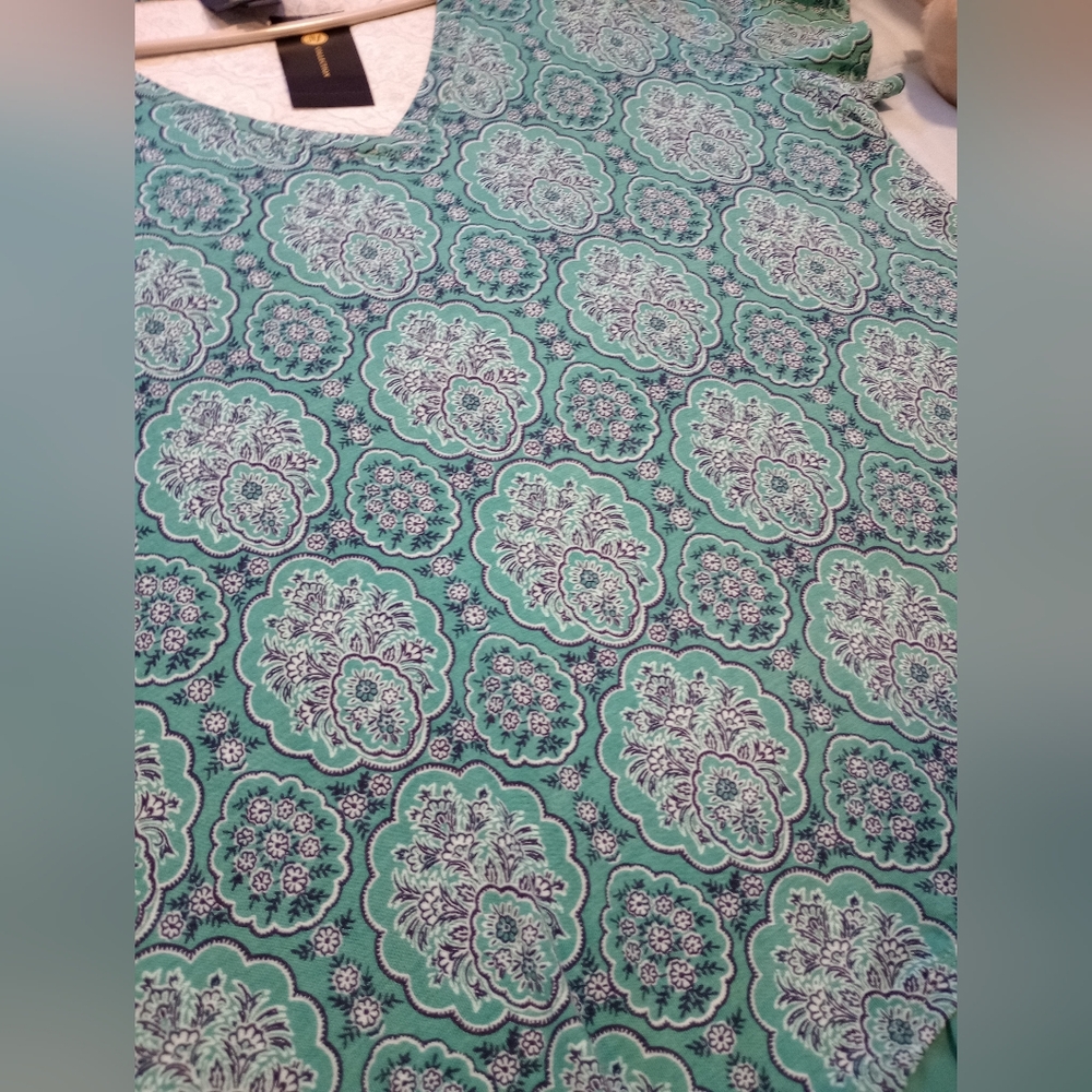 Green Patterned Top with Ruffle Detail - Picture 5 of 5